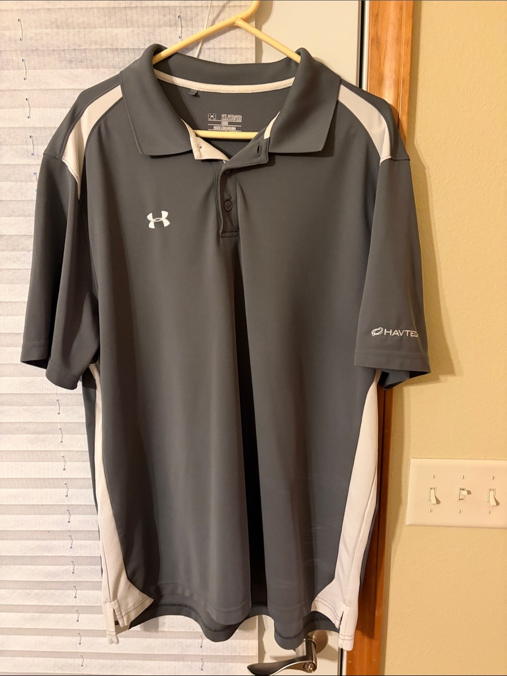 Under Armour Men’s Gray and White Performance Polo